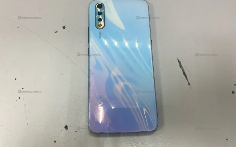 Vivo V17 Neo  6/128 ГБ