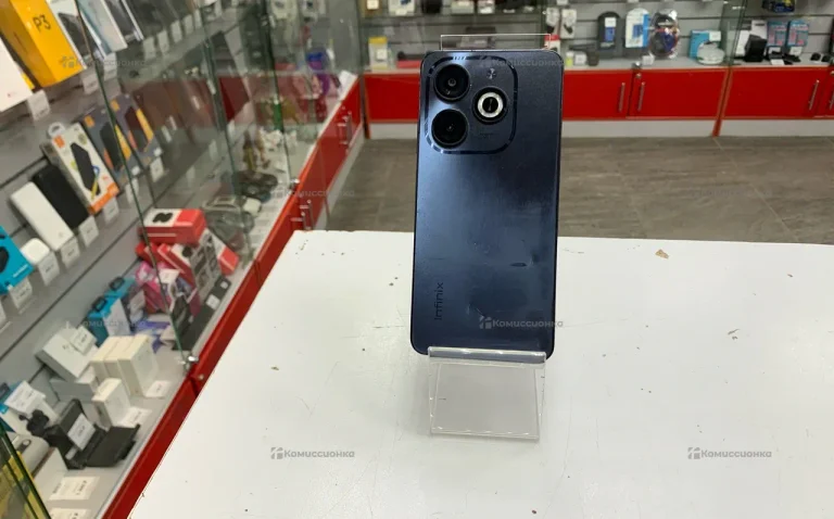 Infinix Smart 8 4/64 ГБ