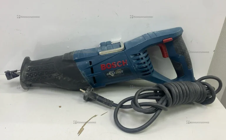 Сабельная пила Bosch GSA1100e