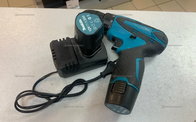 шуруповерт Makita 12v
