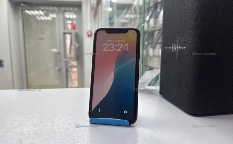 Apple iPhone XR 3/128 ГБ