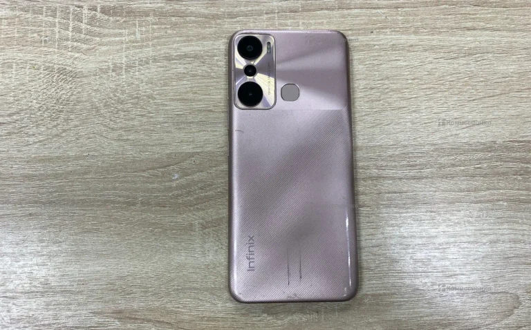 Infinix Hot 20i 4/128 ГБ