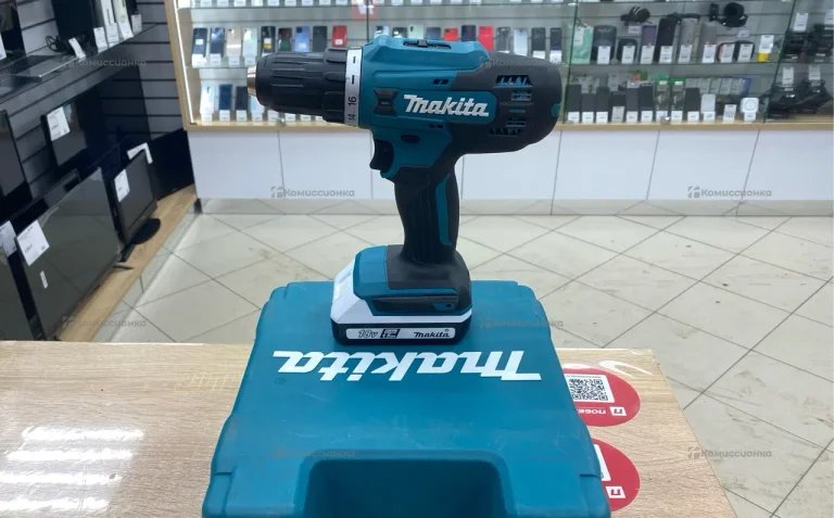 Аккумуляторный шуруповерт Makita DF488d
