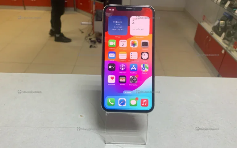 Apple iPhone XS 4/64 ГБ