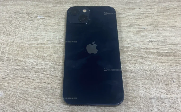 Apple iPhone 13 128 ГБ.