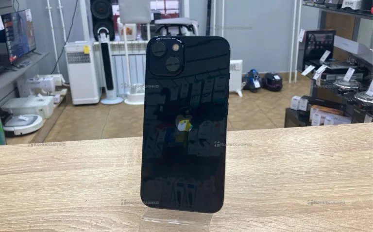 Apple iPhone 13 4/128 ГБ