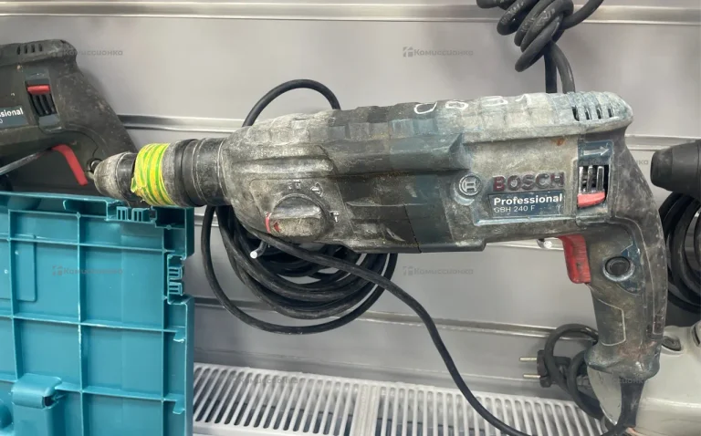 Перфоратор Bosch GBH 240