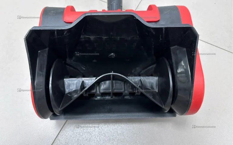 Аккумуляторная снегоуборочная лопата Makka Snow