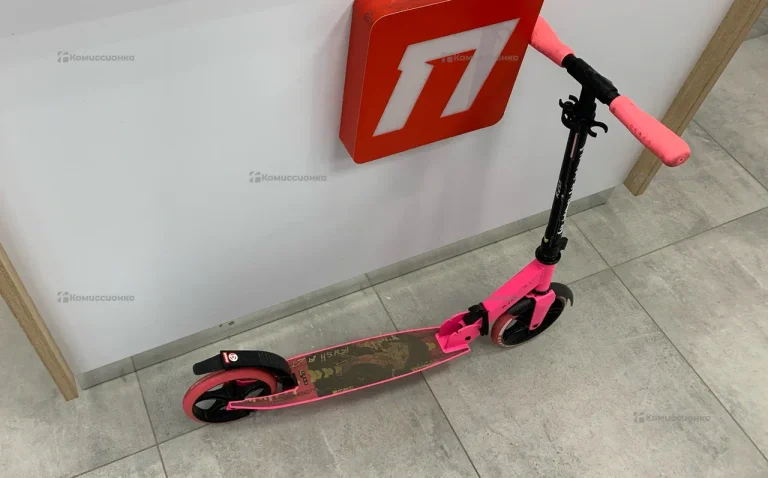 Самокат розовый