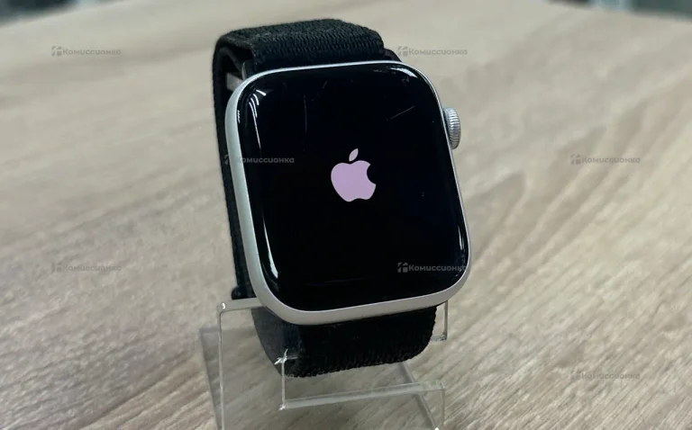 Часы Apple Watch SE 44mm