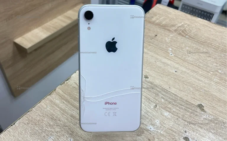 Apple iPhone XR 64ГБ