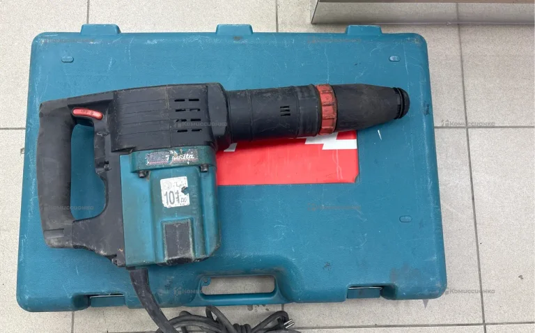 Отбойный молоток makita HM1202C