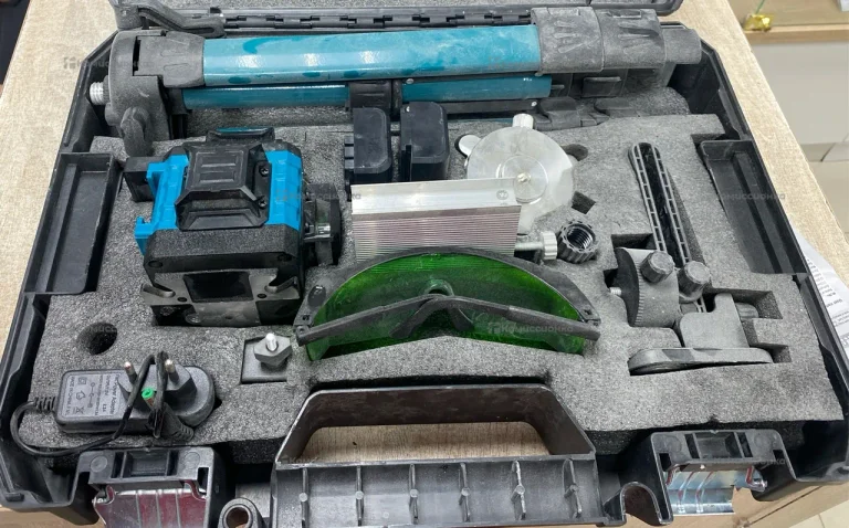 лазерный уровень 3D-4d makita