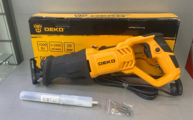Сабельная пила DEKO DKRS1000