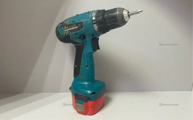 Дрель-шуруповерт makita 6271D