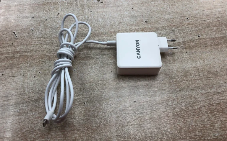 Зарядное устройство Canyon 100W + кабель Quick cha