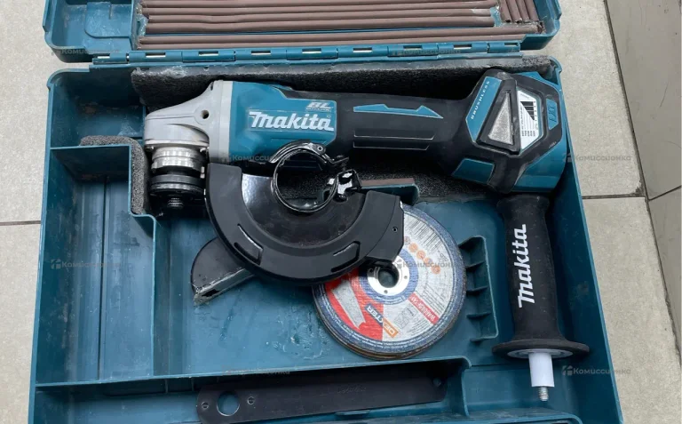 УШМ аккумуляторная Makita DGA511