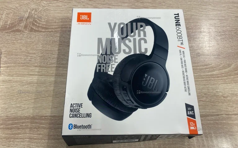 Наушники  JBL 600BT