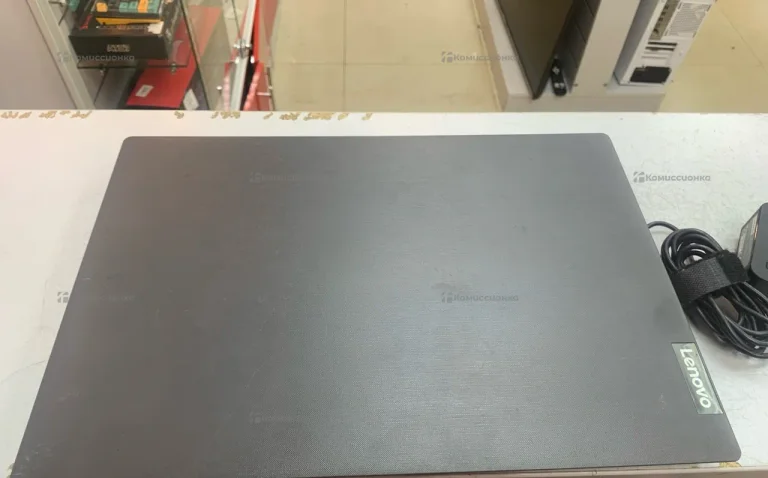 Ноутбук  Lenovo V15-IGL