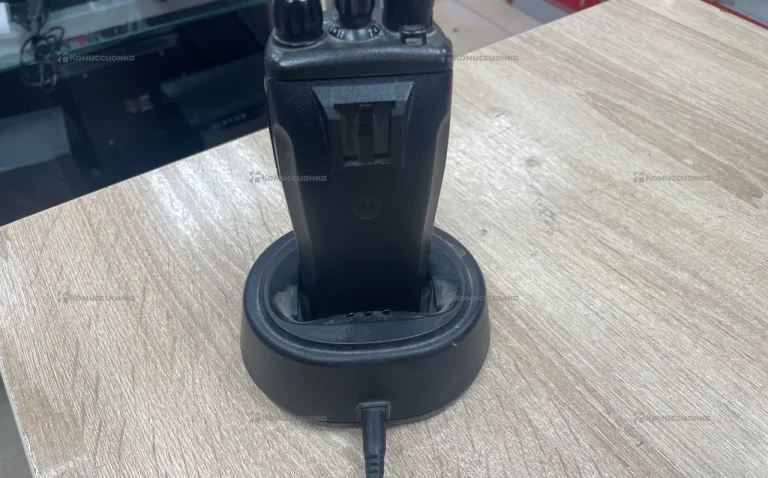 Рация  Motorola dp1400