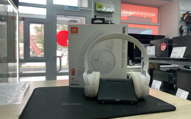 Наушники  JBL TUNE 520BT