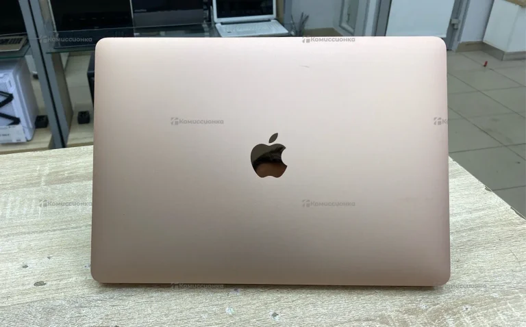Ноутбук  MacBook Air 13 (Retina, 2019)