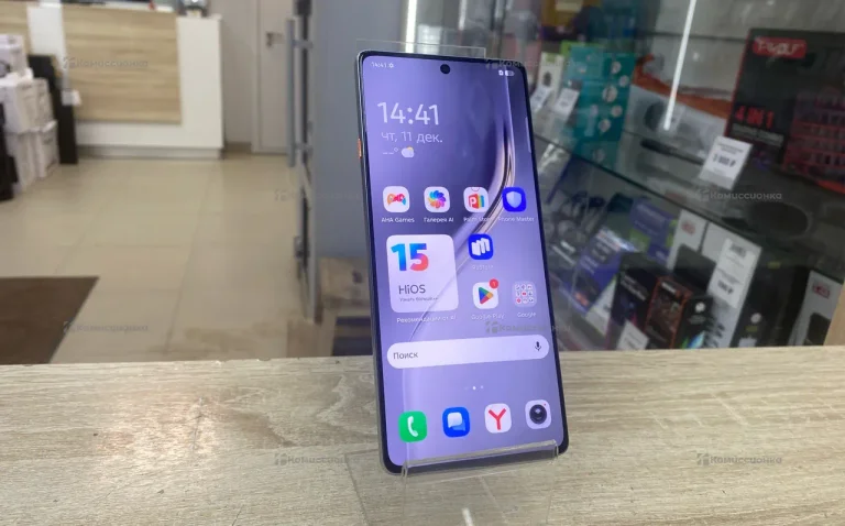 Tecno Camon 40 12/256 ГБ