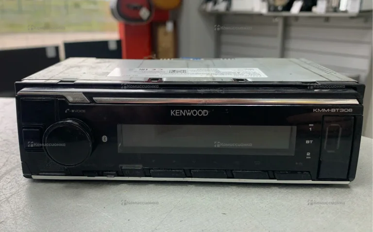 Автомагнитола  Kenwood KMM-BR306