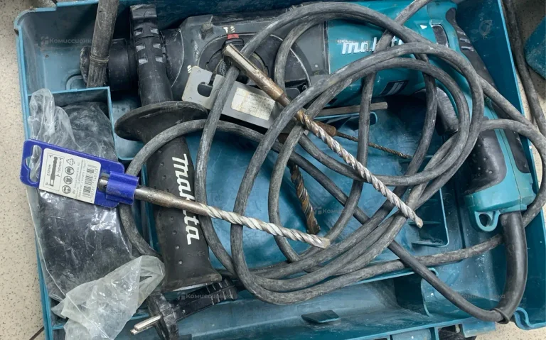 Перфоратор makita HR2470