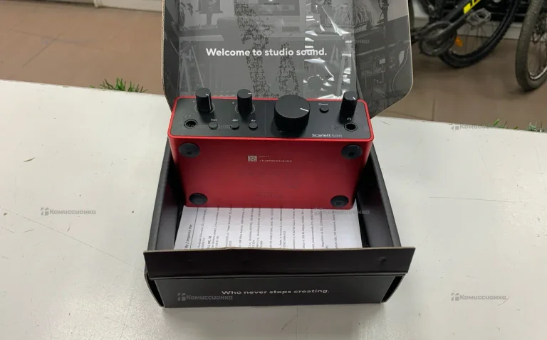 Звуковая карта Focusrite Scarlett Solo 4th Gen