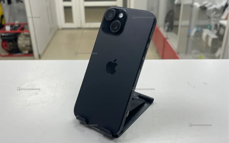 Apple iPhone 15 6/128 ГБ