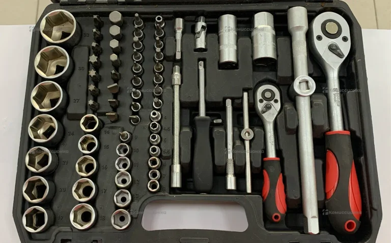 Набор инструментов Leader Tool 82