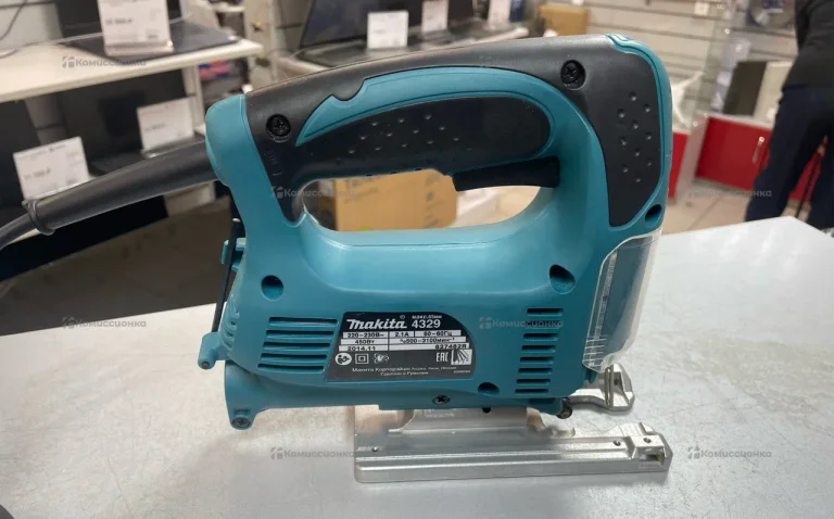 Электролобзик makita 4329