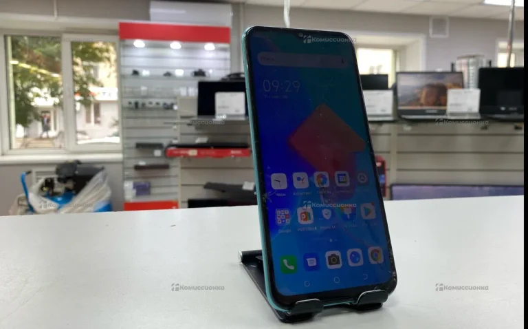Tecno spark 8c 4 64