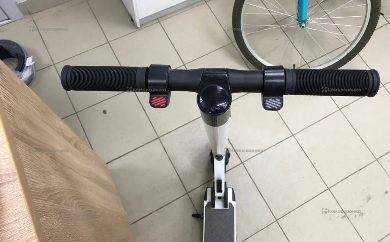 Электросамокат Midway 0809