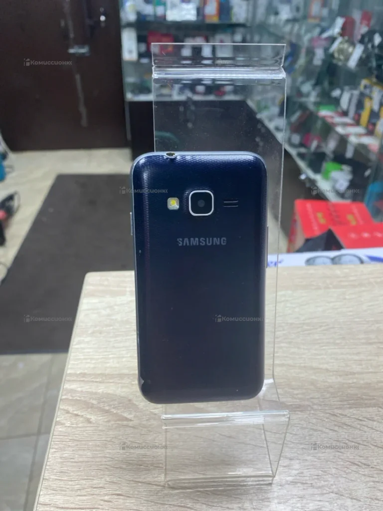 Samsung Galaxy J1 0/4 ГБ