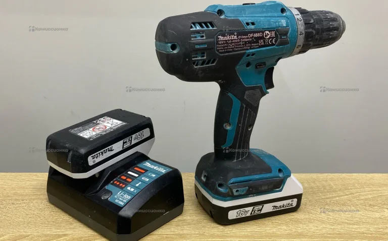 Шуруповерт Makita DF488D