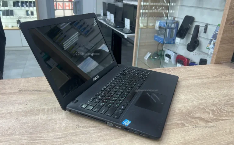 Ноутбук Asus X550CL