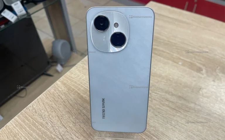 Tecno Spark Go 1 4/64 ГБ