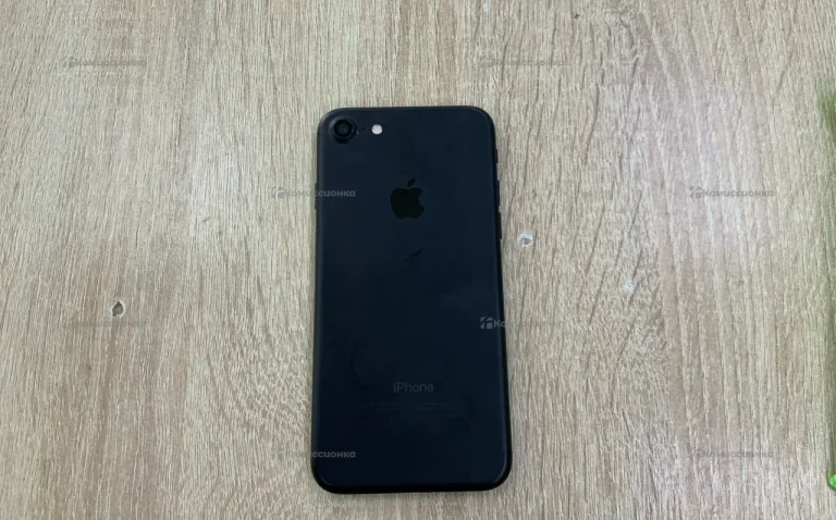 Apple iPhone 7 32 ГБ