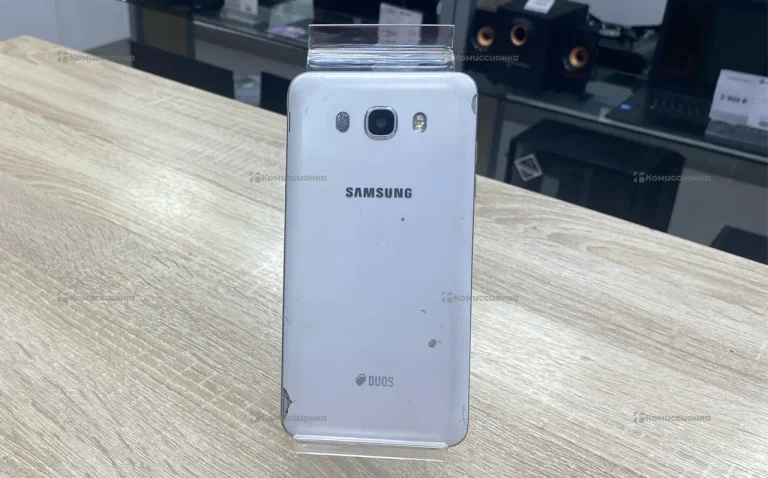 Samsung Galaxy J7 (2016) 2/16 ГБ