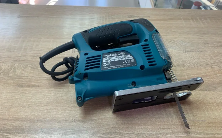 элекьролобзик makita 4329