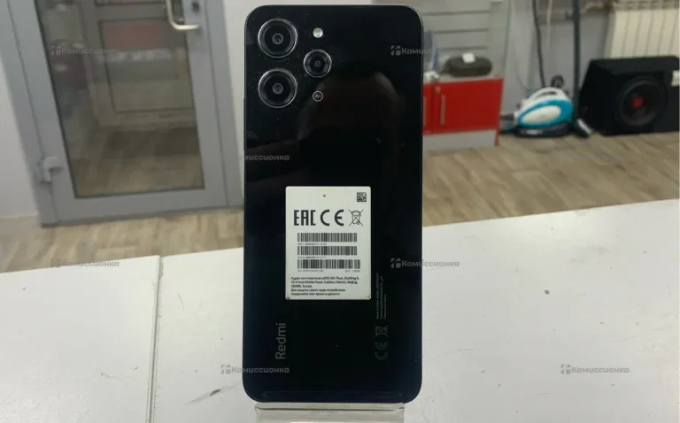 Xiaomi 12 8/128 ГБ