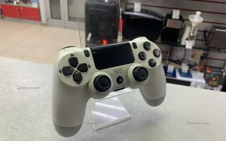 Джойстик Sony PlayStation 4 CUH-ZCT2U2