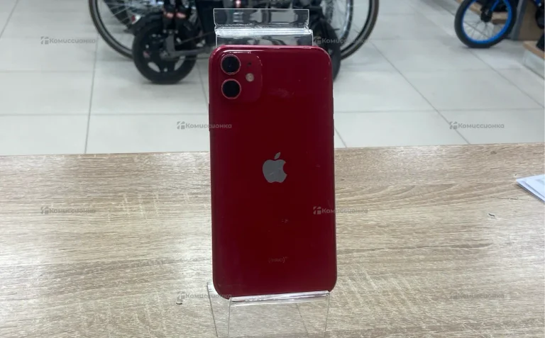 Apple iPhone 11 4/64 ГБ