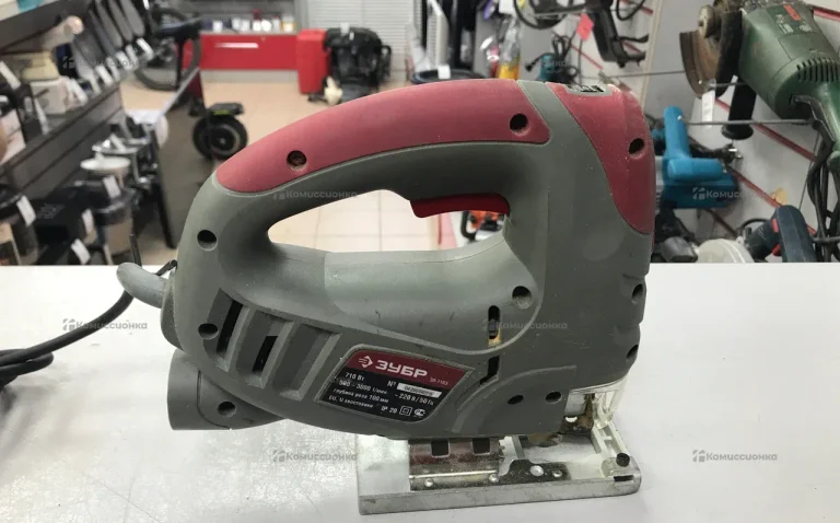 Лобзик Зубр ЗЛ-710Э