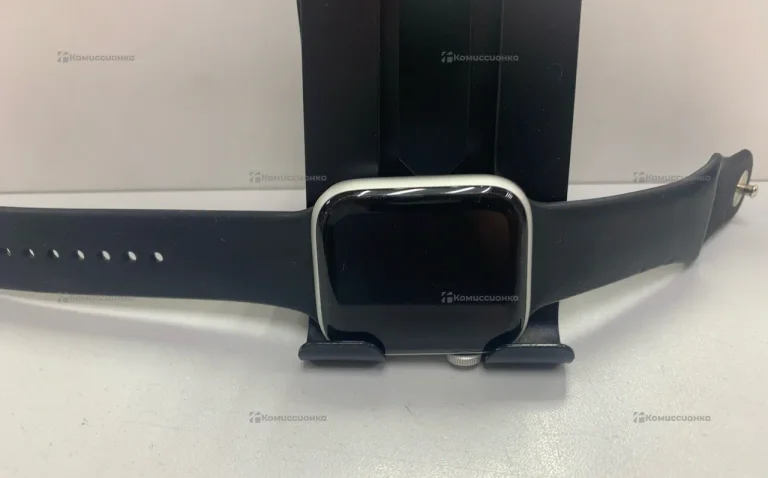 Часы  Apple Watch SE 44mm