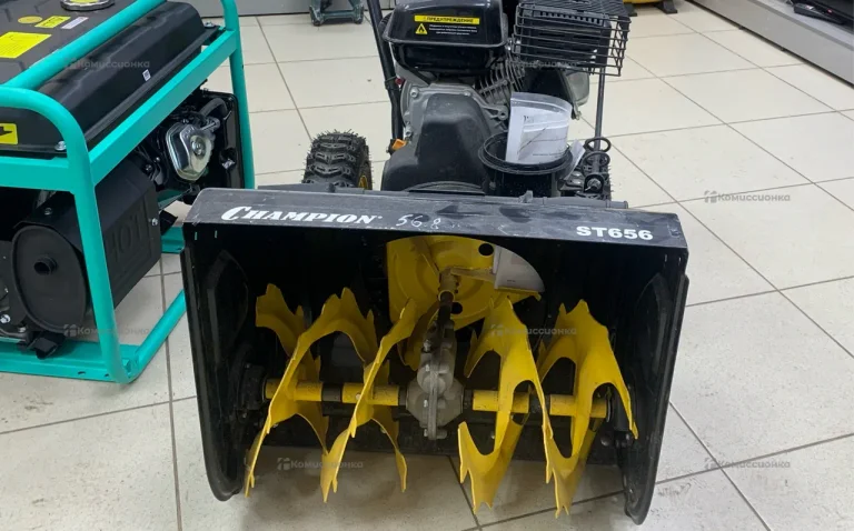 Снегоотбрасыватель CHAMPION ST656