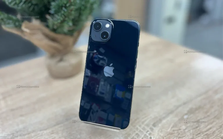 Apple iPhone 13 4/128 ГБ
