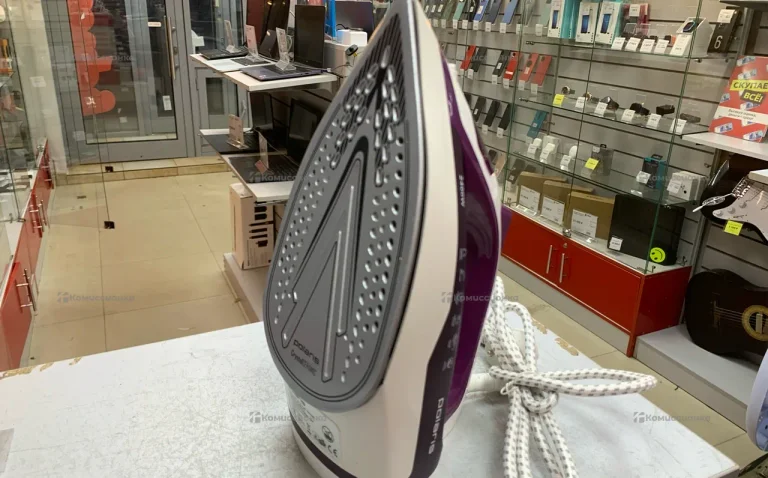 Утюг Polaris PIR 2478K